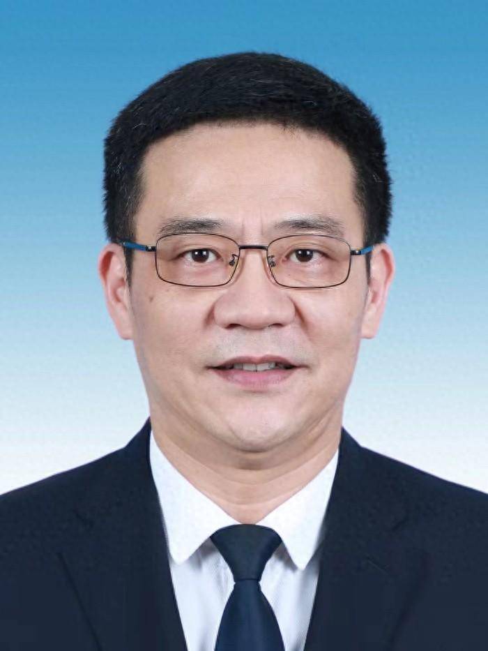 跨市任职半年后杜兴林再履新职