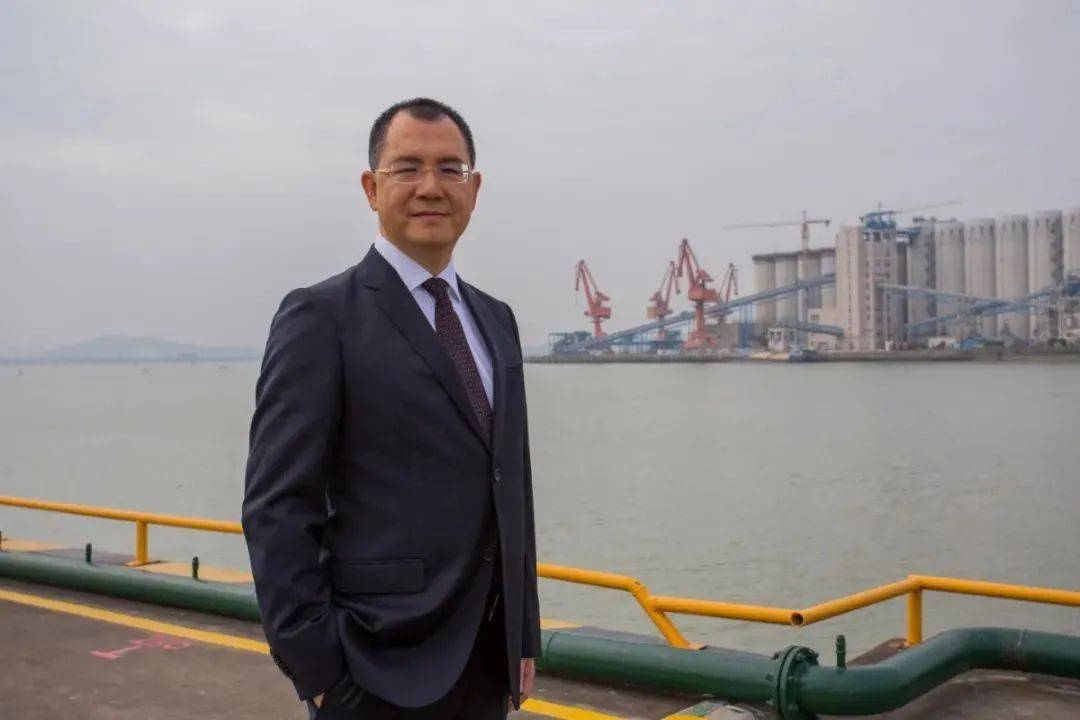 书香通往财富门这位潮商夫妇均是厦大毕业父母都是享受