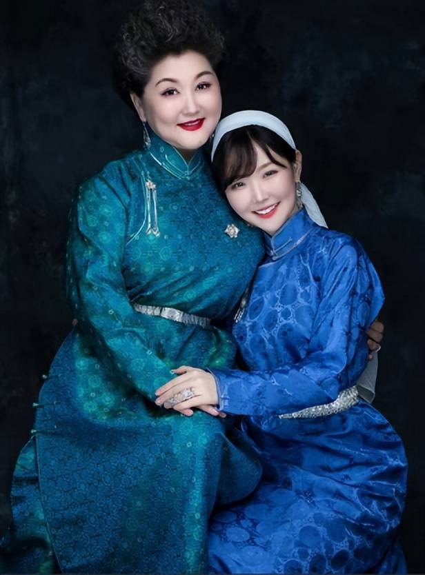 吉祥三宝现状:父亲早已去世,女儿远嫁韩国生子,母亲孤独一人_歌曲