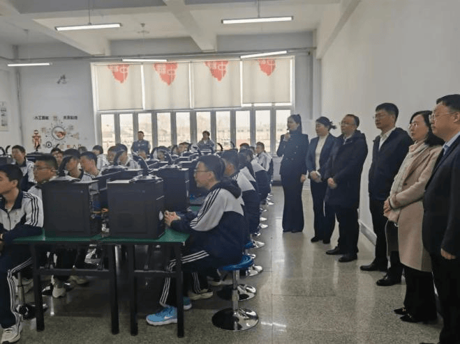 省教育厅调研组莅临我市调研指导工作_教育工委_党建_校园
