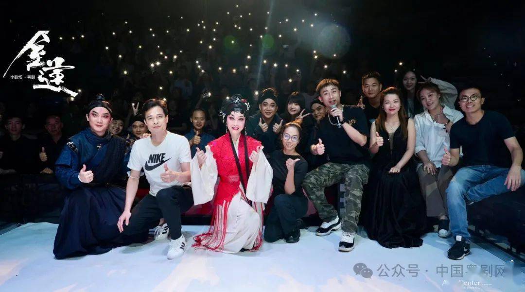 站得高看得远走得宽记青年戏剧导演胡家伟