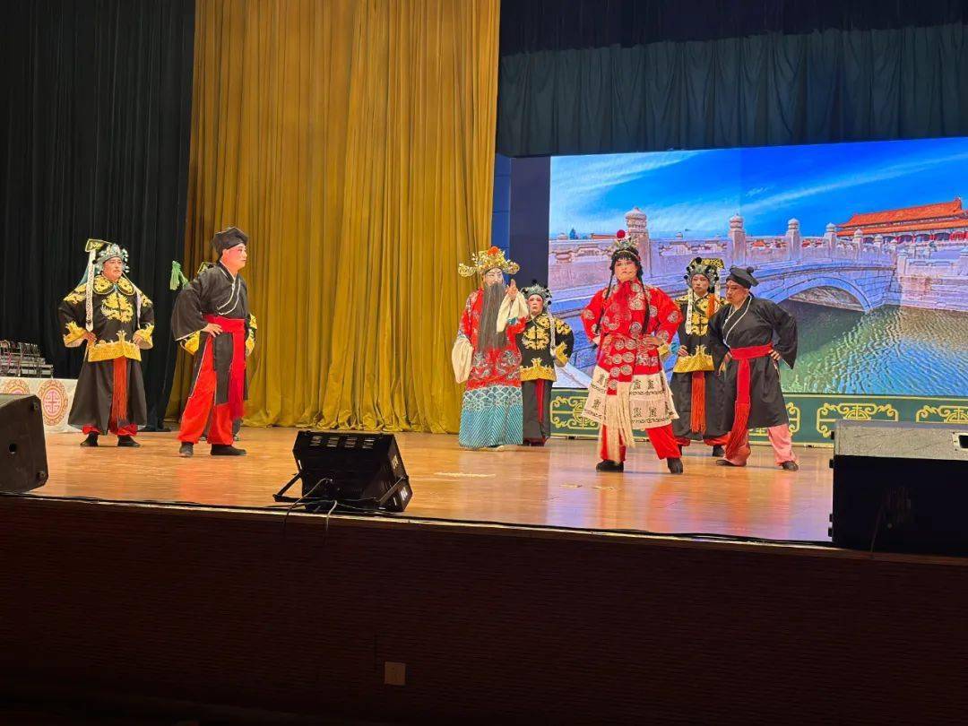 临西县文化进基层惠民演出豫剧连台好评如潮