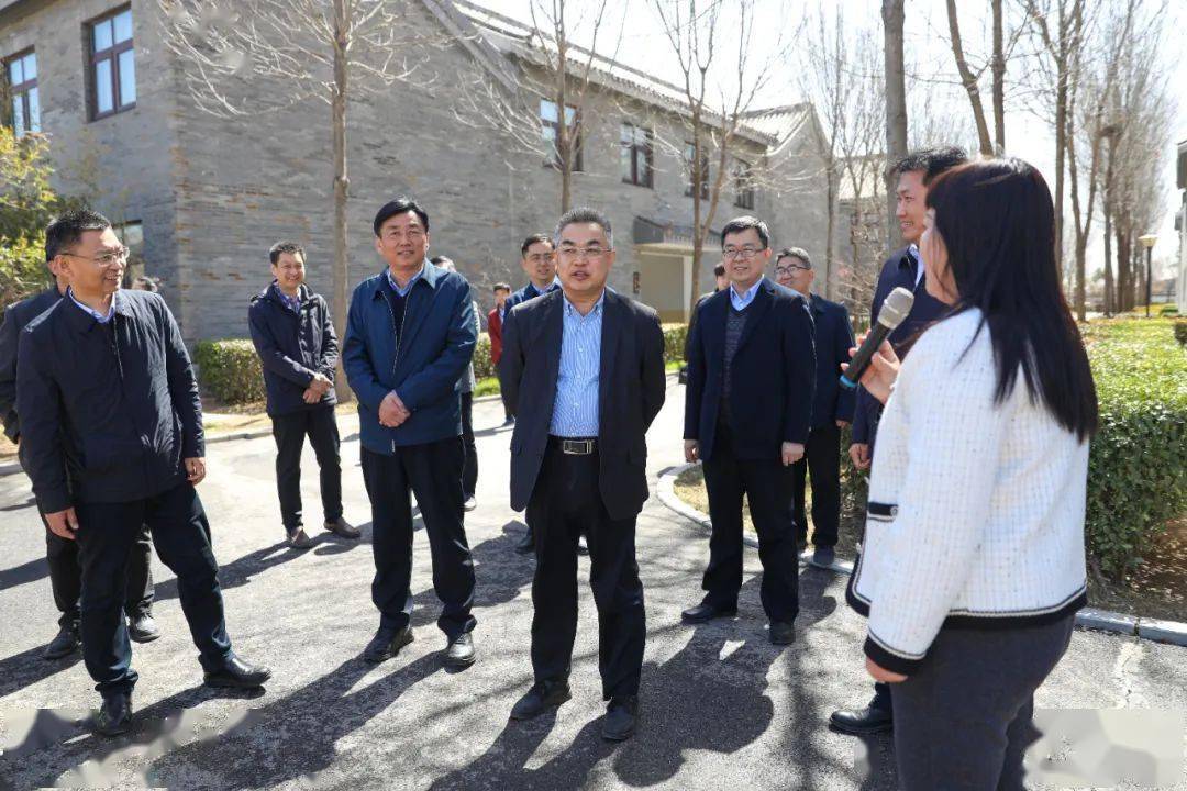 市委网信办主任张华,市委网信办副主任邵强,县委副书记苏本长,县委