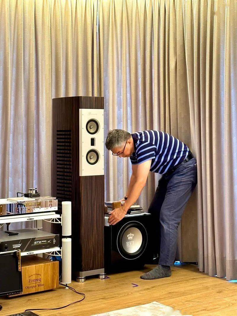 烧友家访掘音箱更深的潜力竹北范先生的burmester全套系统