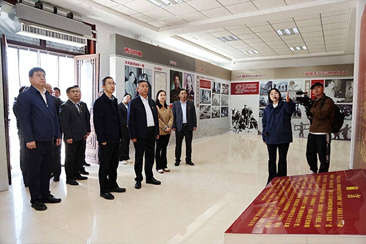 王林在致词中指出,西沟展览馆正式成为中国农业银行山西分行红色教育