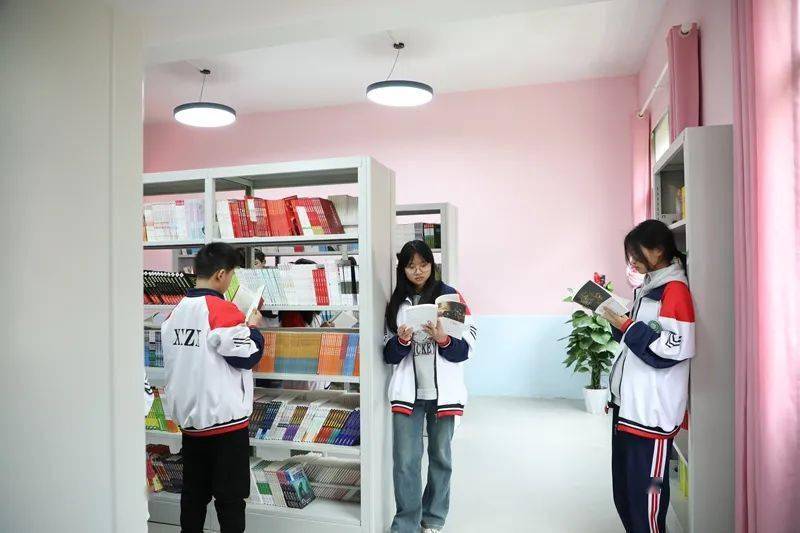 2024年3月22日新田新闻广东孟德商学院为新圩中学捐赠15万余元改善