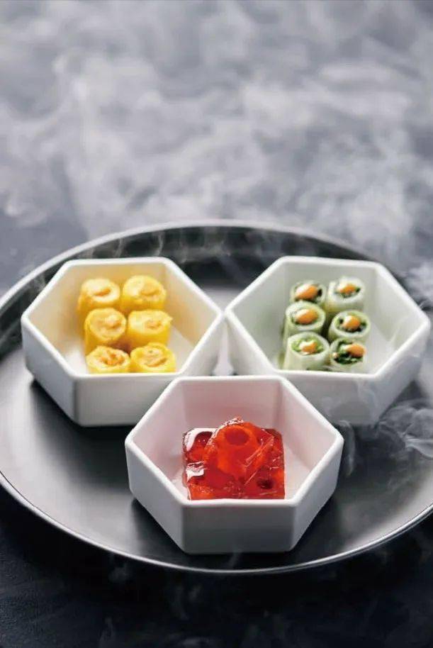 上海酱鸭干拌夫妻肺片风生水起手工蒜肠拼猪耳碧绿素烧鹅,茄汁味番茄