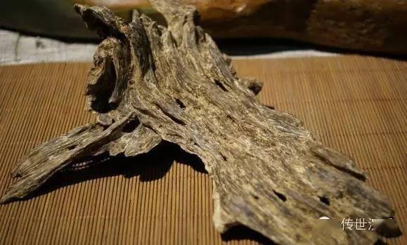 简单暴力鉴定沉香原材料真假!(啥都不懂也能明白)_油脂_木质_料子