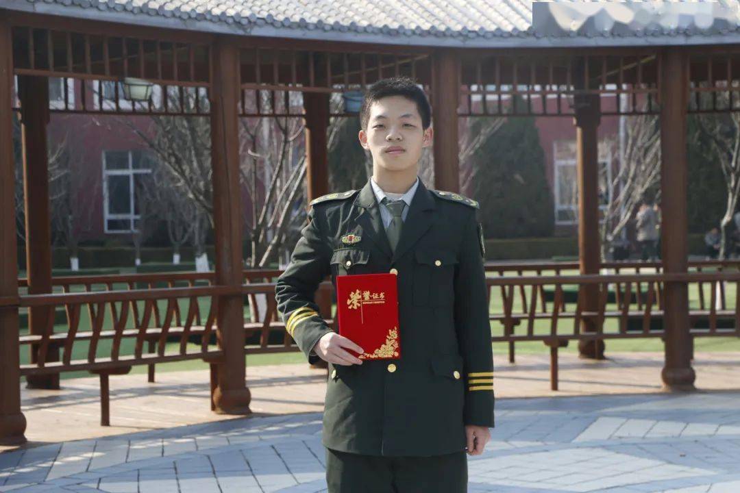 汽车维修2210盛凯鑫黑龙江连珠山镇中学机电系汽车维修2210张帅辽宁省