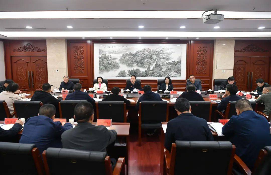 市十八届人大常委会第三十三次主任(扩大)会议举行_工作_市人民政府