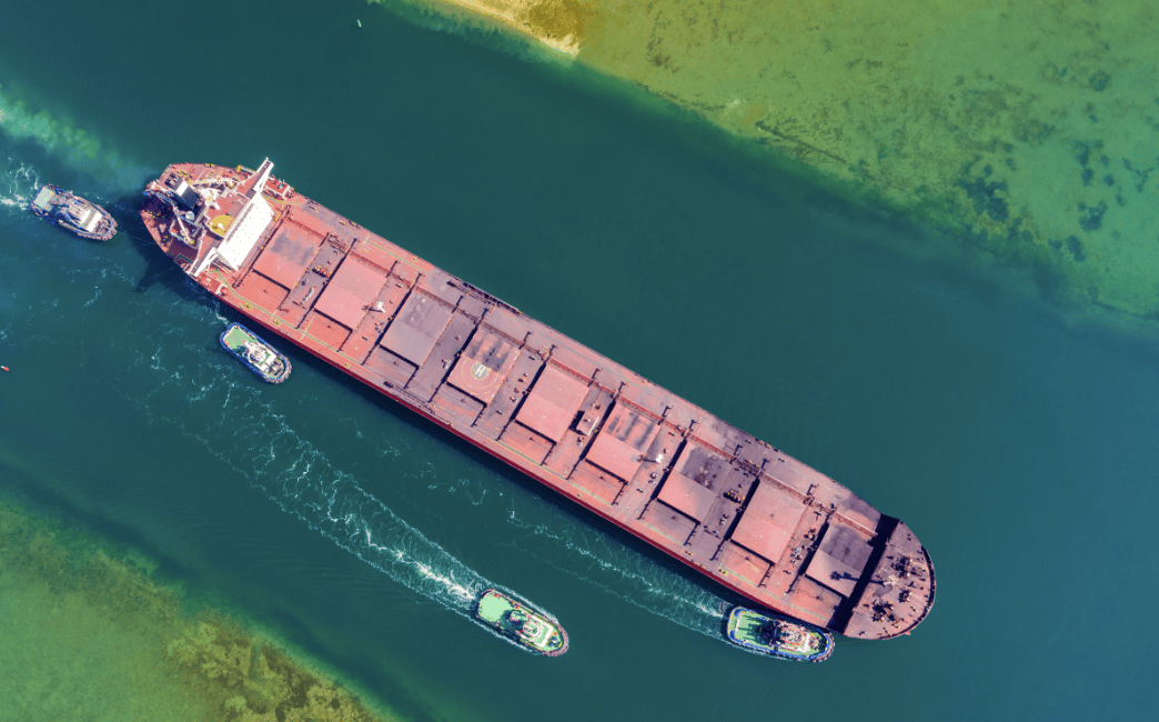 海岬型船接着奏乐接着舞