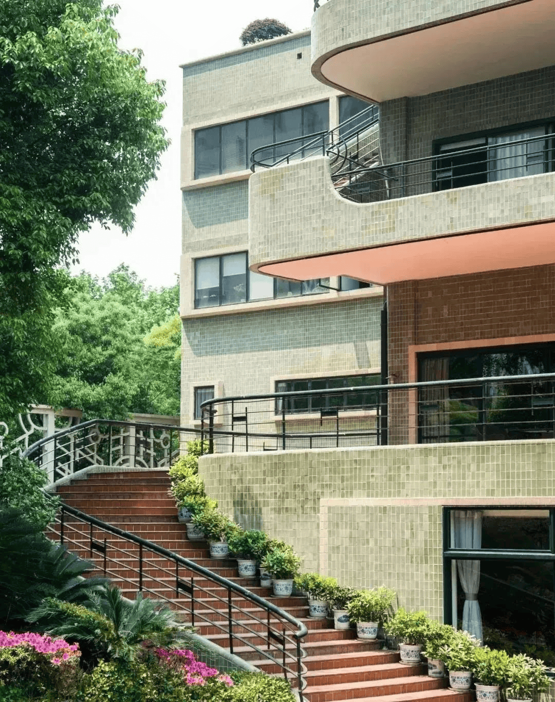 拉斯洛·邬达克|"海派建筑之父"与上海的不解之缘_大楼_孙科_设计