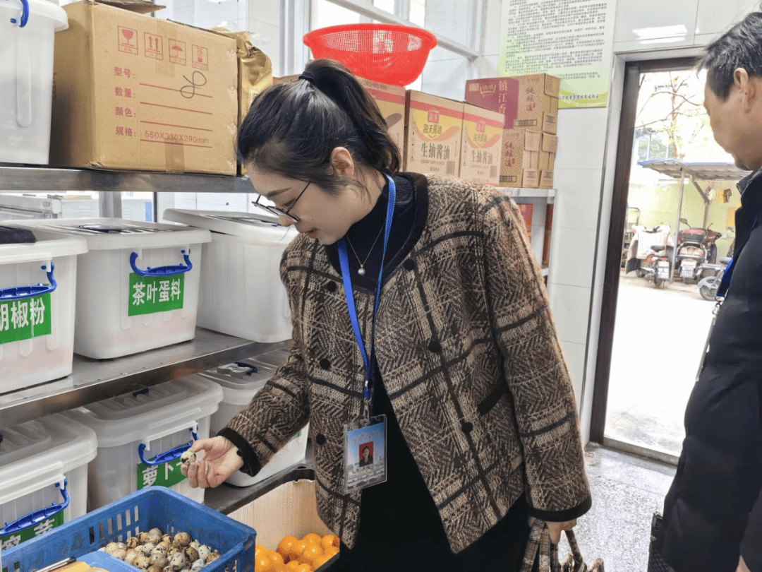 平安东桥丨落实润心行动筑牢食品安全责任督学走进东