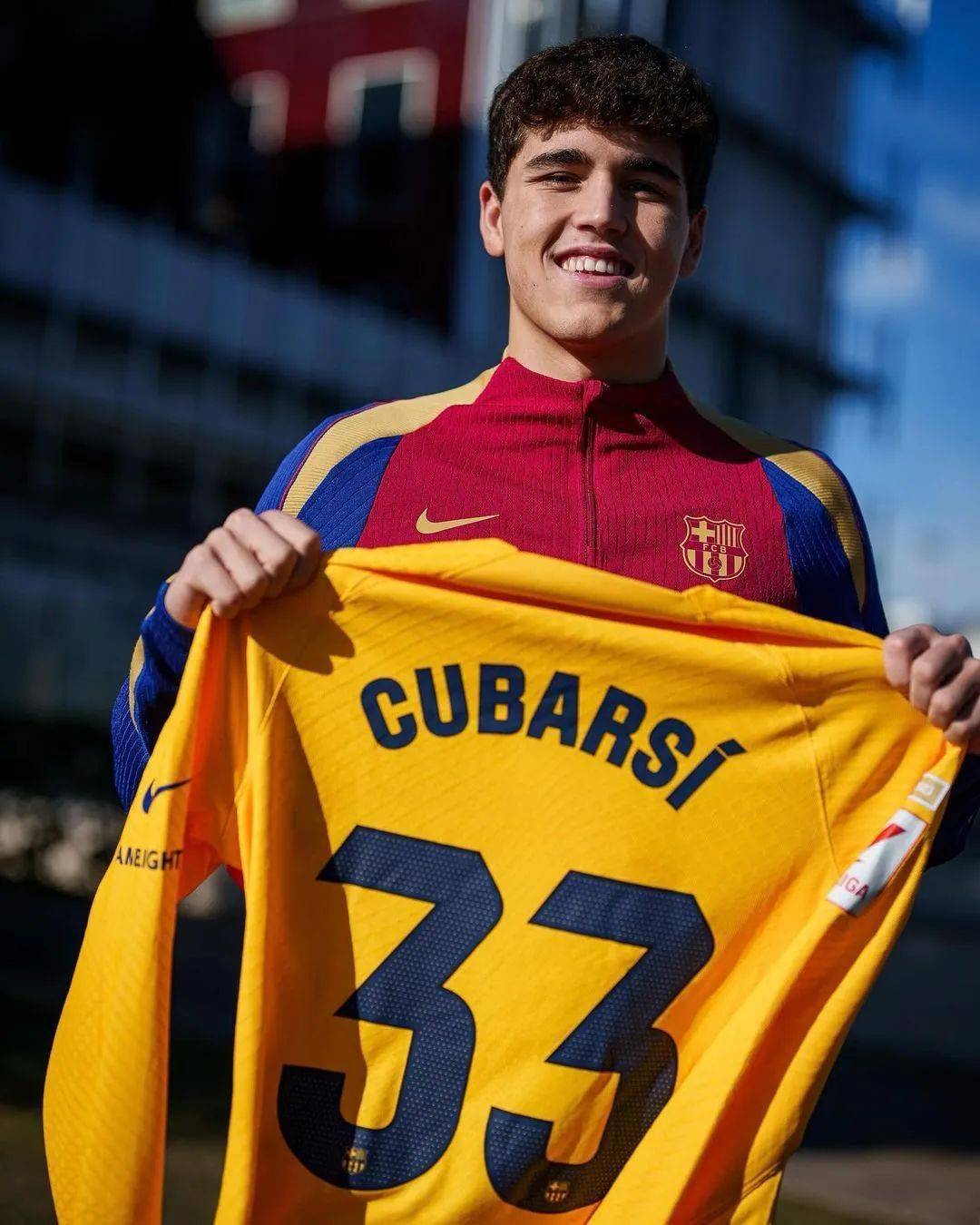 普约尔皮克合体的小孩哥出道13场就成为国脚