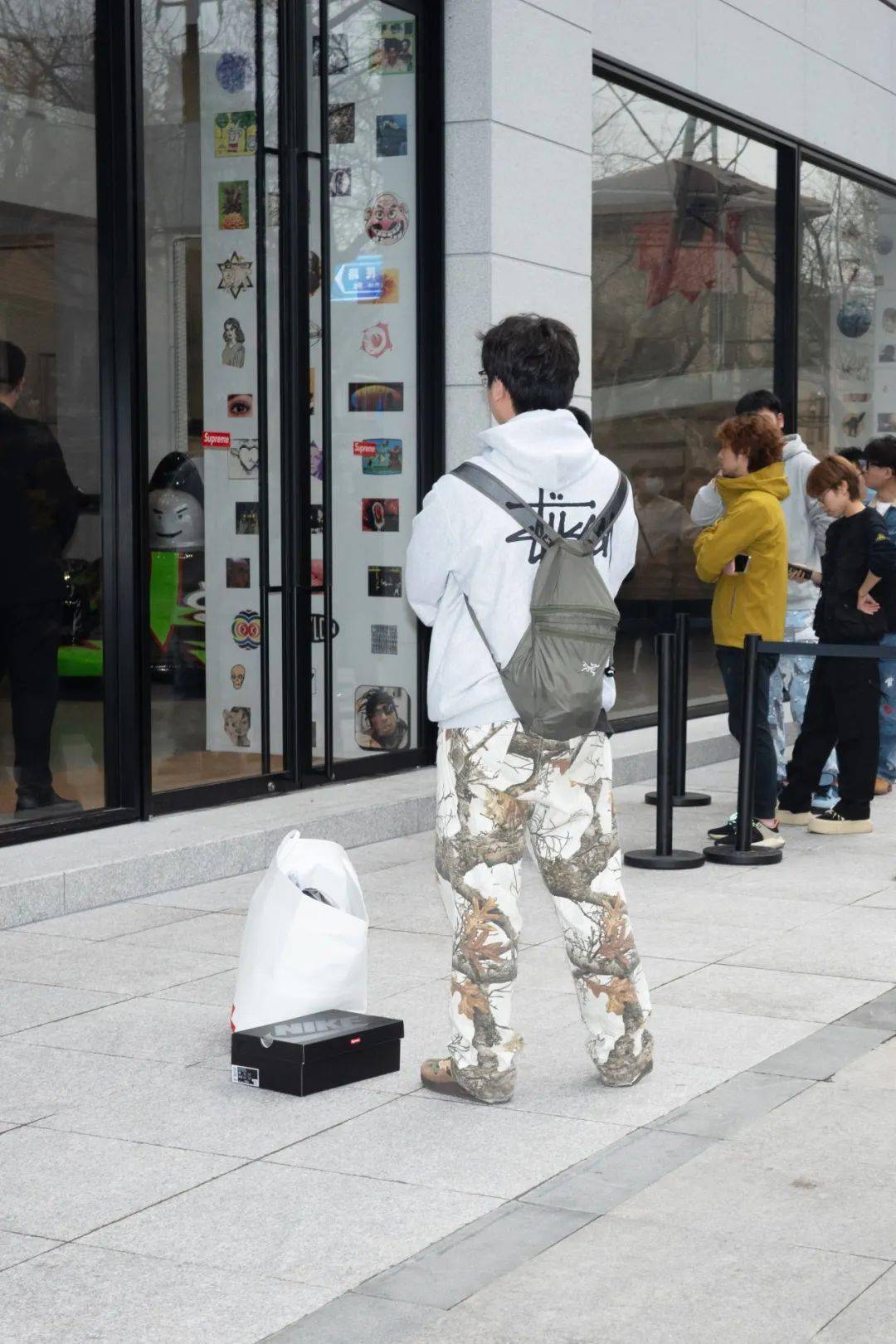 supreme全新上海店开业盛况完整回顾及街拍特辑streetstyle