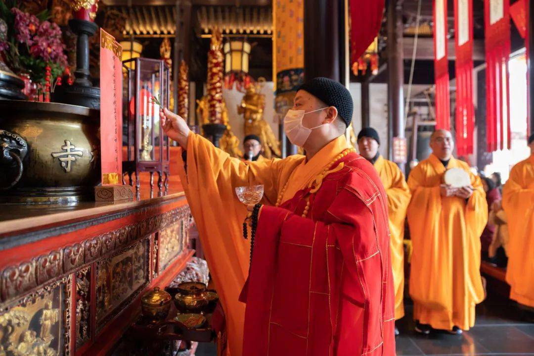 活动内容玉佛禅寺大雄宝殿■活动地点2024年4月1日 11:00■活动时间