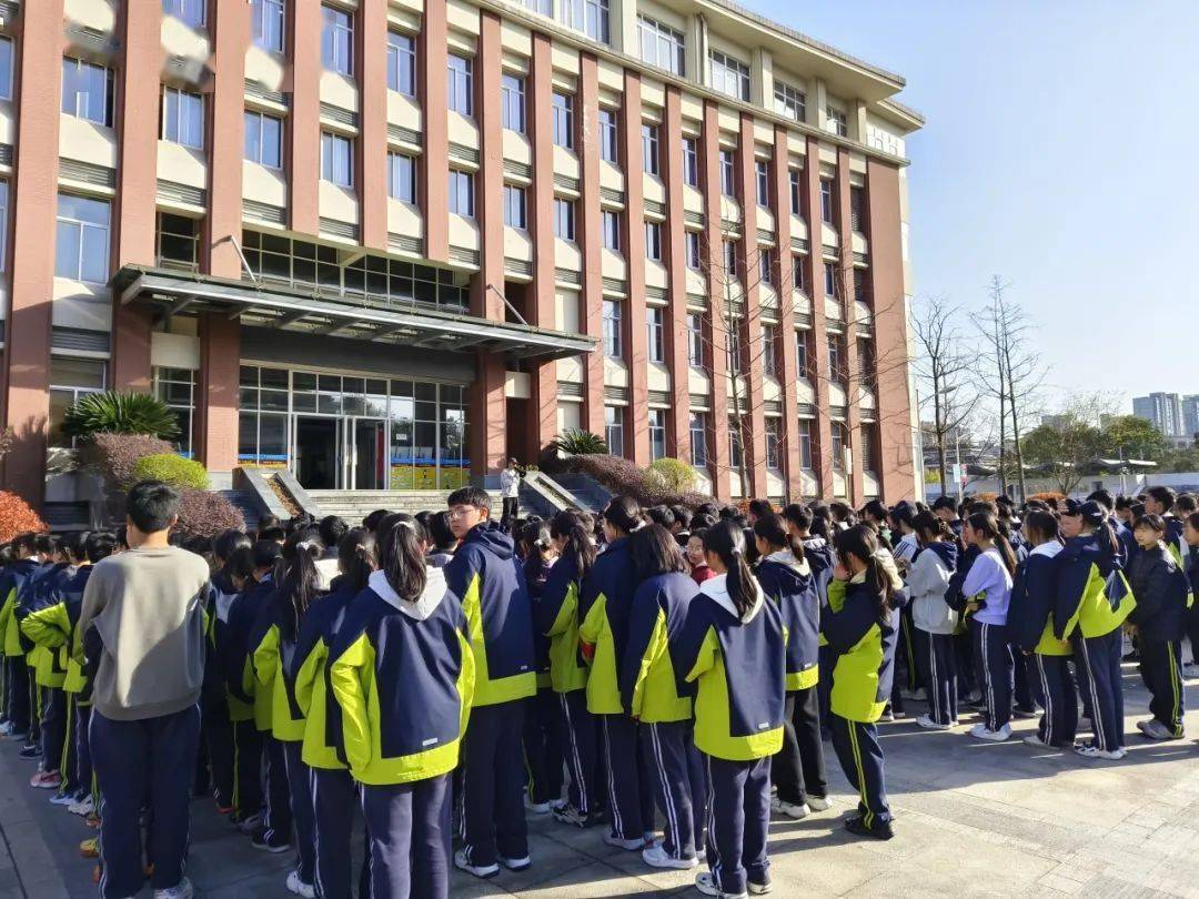 校园安全一路桐行丨桐庐县教育系统开展全国中小学生安全教育日主题