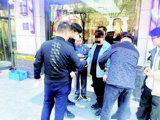 男子涉嫌诈骗被警方抓获淄博3月24日讯 近日,沂源县公安局城区派出所