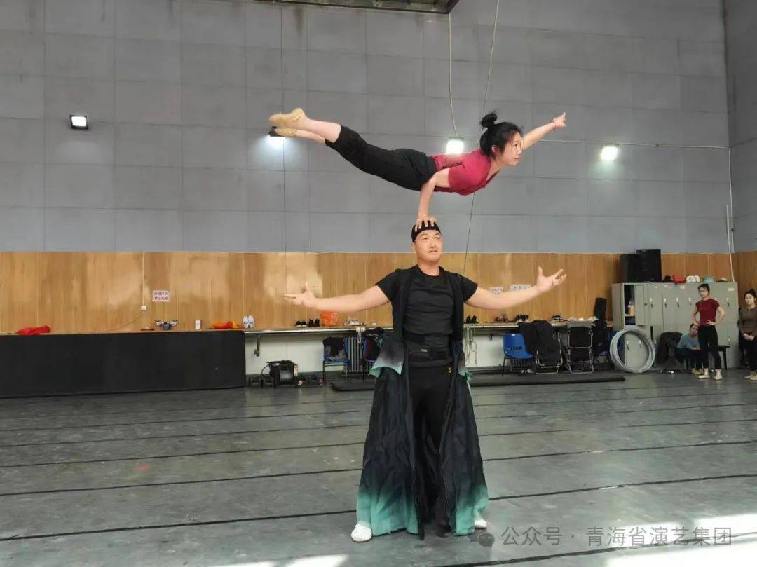 文旅新闻省演艺集团杂技团开展杂技儿童剧精灵战队复排工作