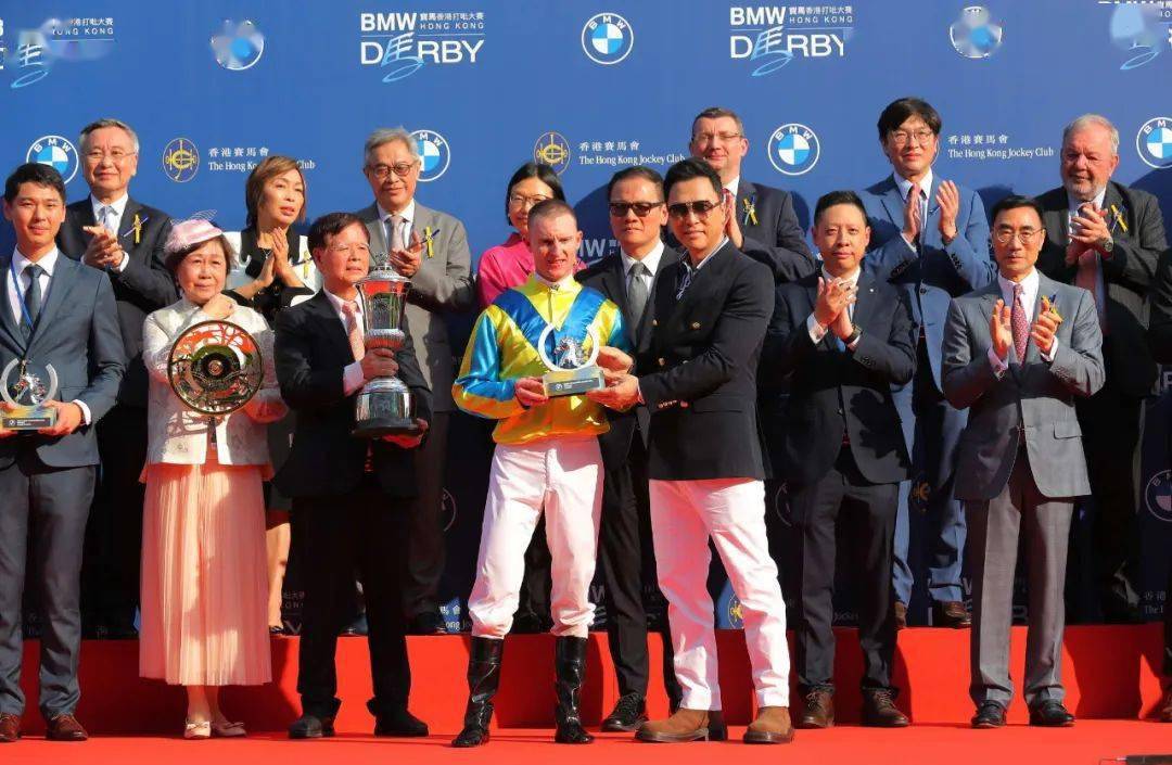 及「威力奔腾」获胜,连中三元强势登上骑师王;田泰安则包办最后