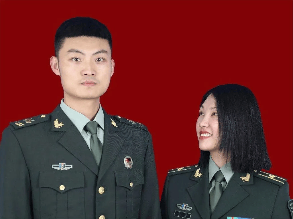 少校女助理嫁给上士“车管家”,和爱人一起并肩战斗!_张海燕_工作_权晶