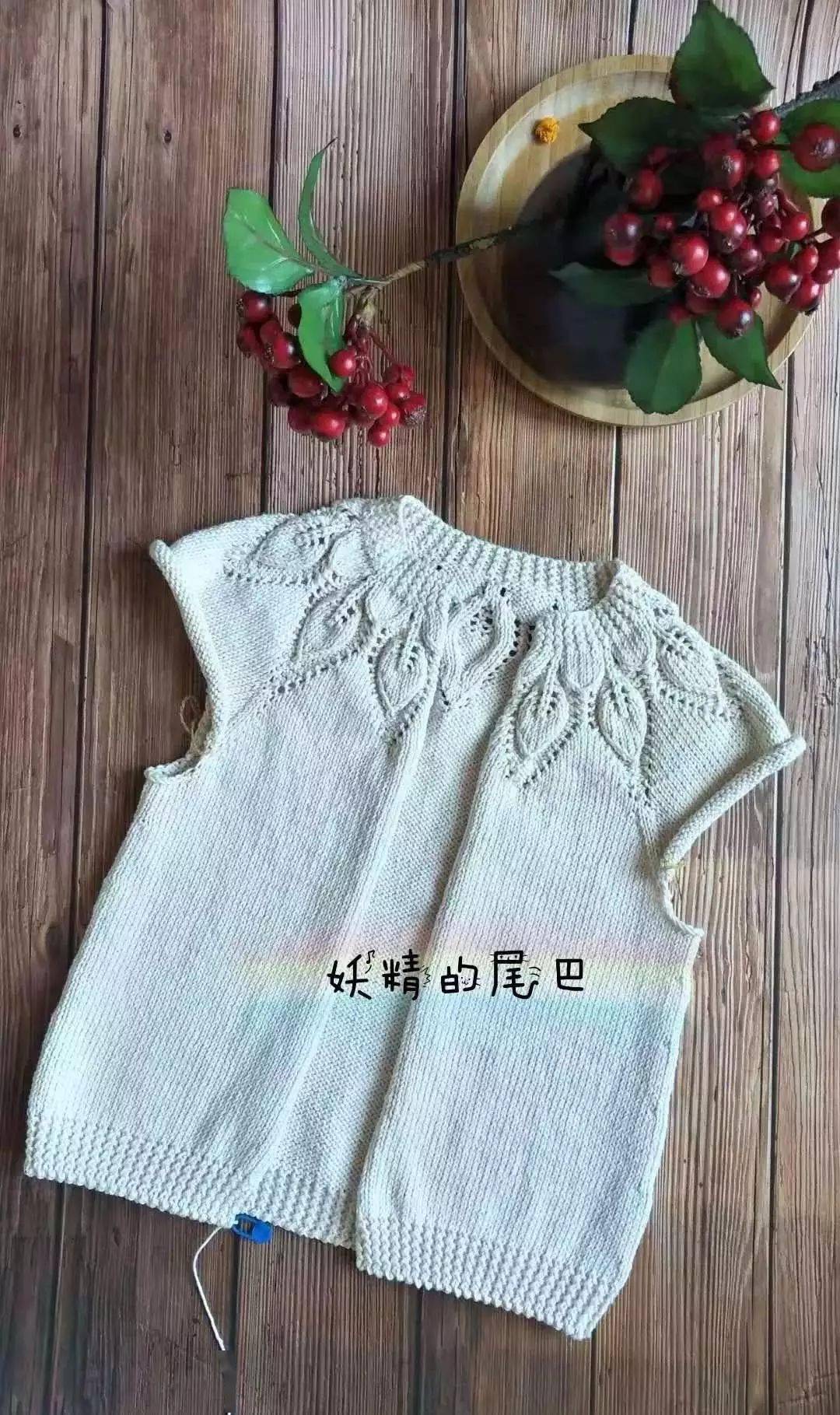 袖子:挑起78针,10-1-7次减针,剩余64针,均匀收至42针后单螺纹10行收针