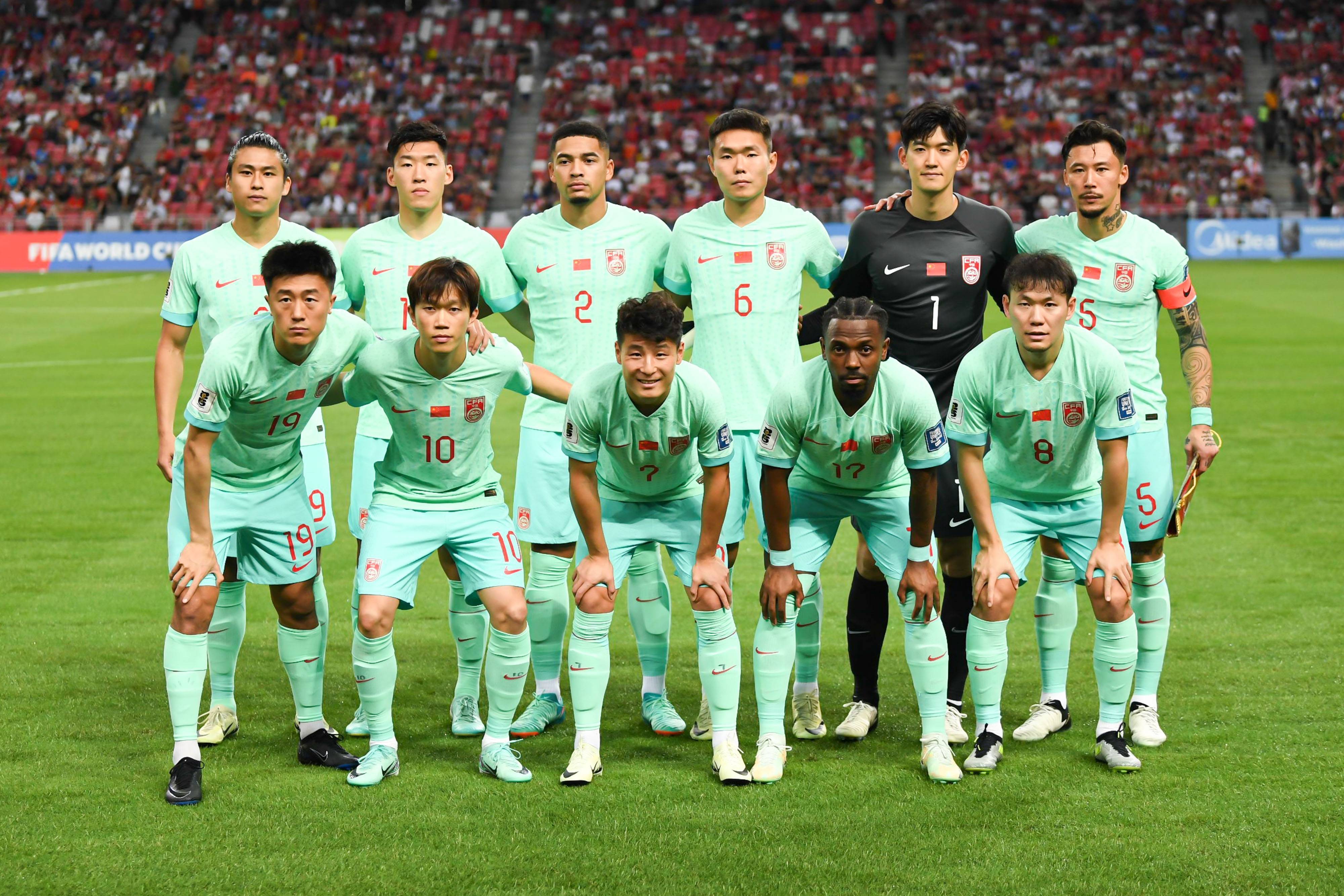 国足合照2021图片