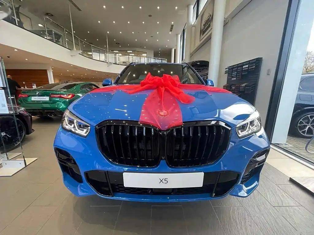 柴油宝马x5,低速扭矩更强大,配置不逊汽油版,诠释独特驾驶乐趣_搜狐