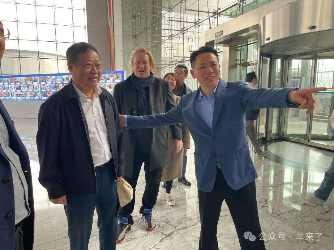 刘瑞旗董事长一行拜访北京广播电视台