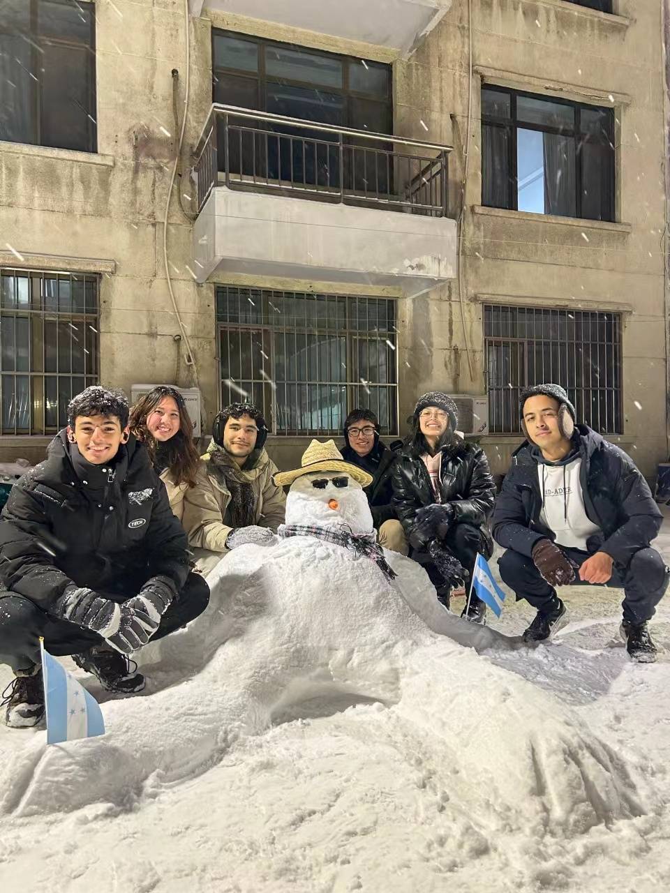 洪都拉斯在华留学生:"来到中国是我们最好的选择"