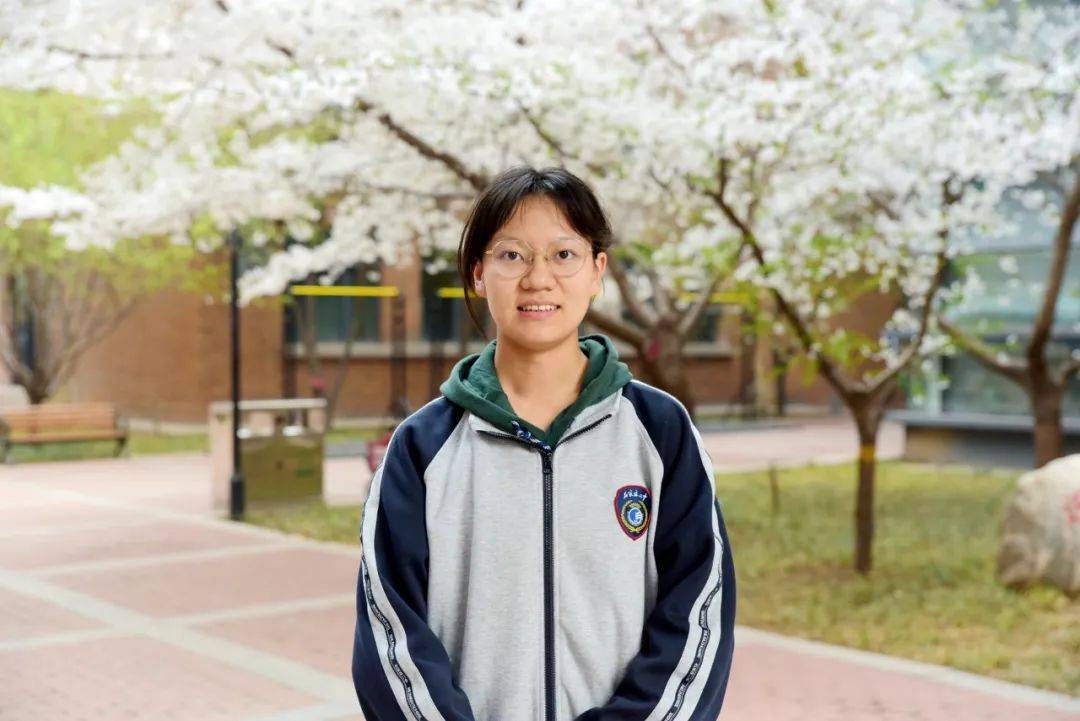 青马学员说石家庄二中高一20班张珂昕永远奋发向上永远为国争光