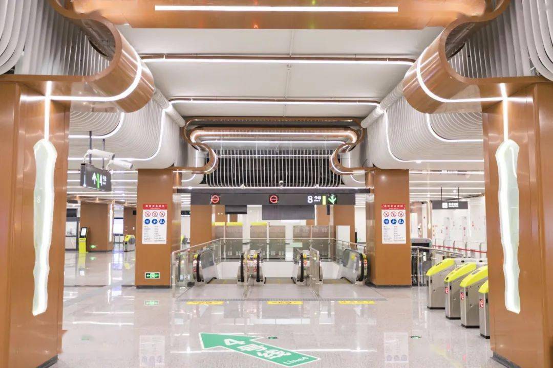 这些天府站你有没有坐错过