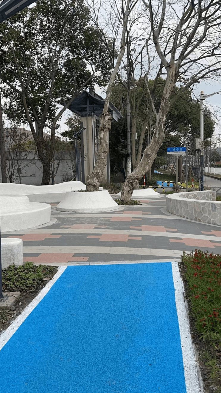 元江路两侧莲花南路虹梅南路绿道项目竣工啦营造莲花盛开的主题特色