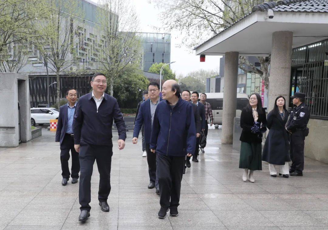 张新宇常务副市长调研金华市区基础教育工作