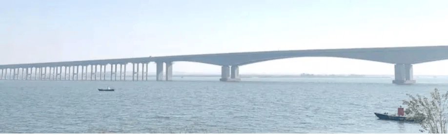 钟祥丰乐胡集汉江公路大桥今天通车了