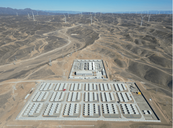 全疆最大的风储一体化项目成功并网_哈密市_中船_接入