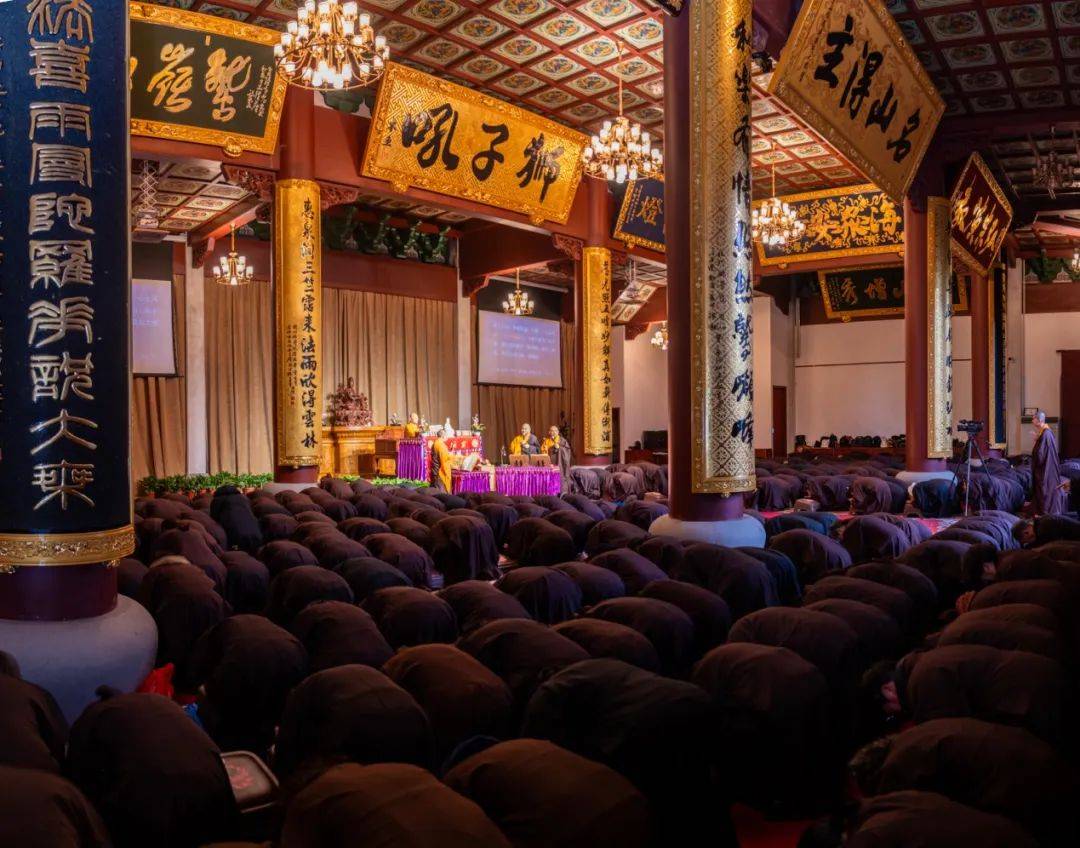 新闻二月十九观世音菩萨圣诞杭州灵隐寺举行皈依法会