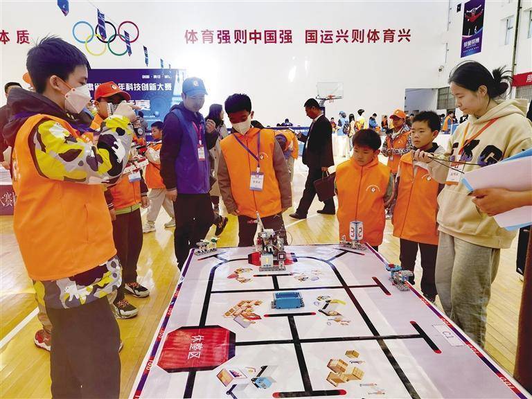 第38届甘肃省青少年科技创新大赛在庆阳开赛千余少年开擂炫技
