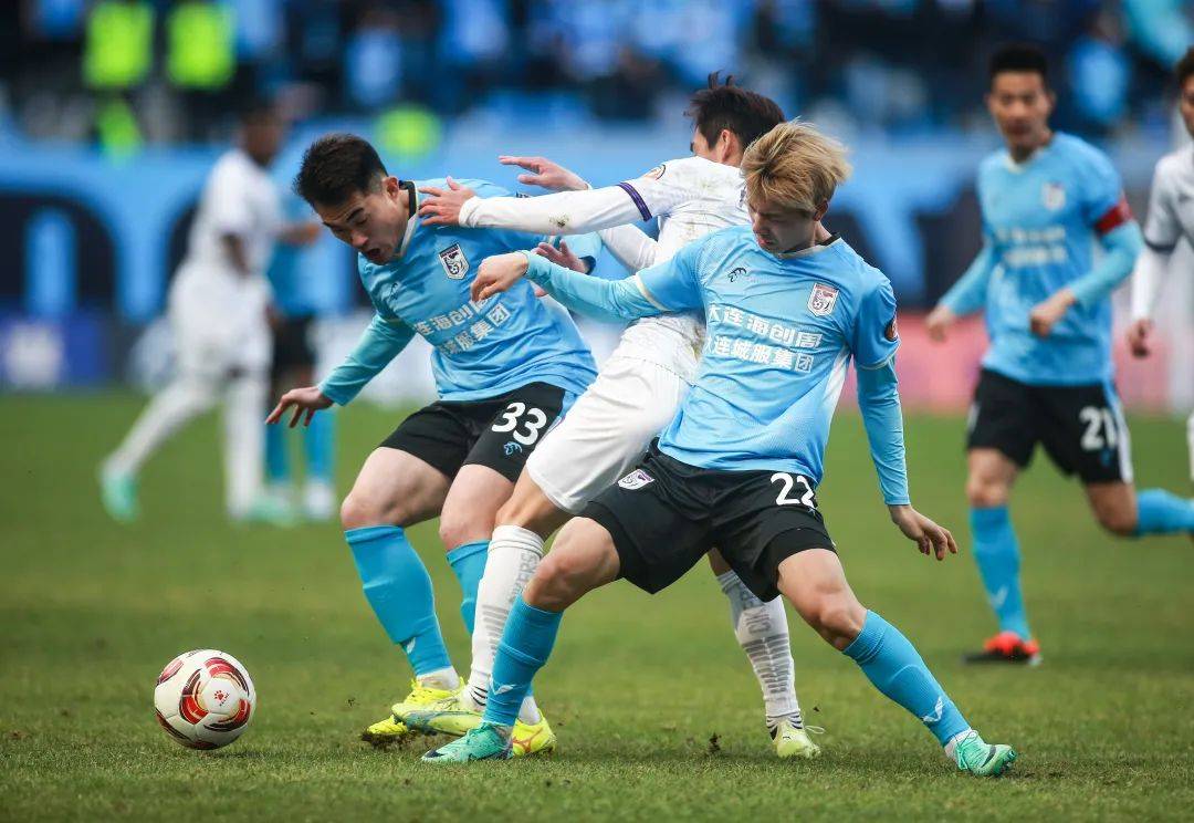 大连英博四连胜