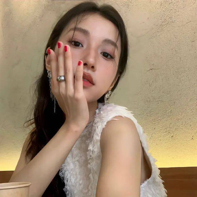 头像丨运气特别旺的女生头像