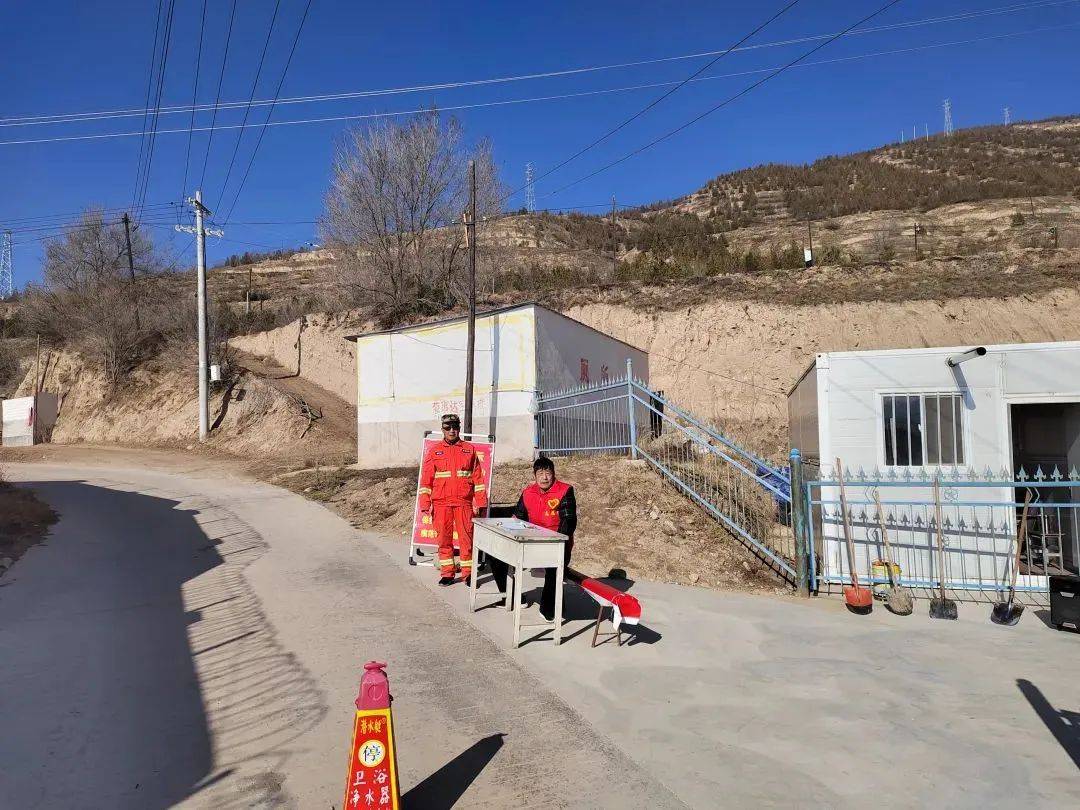 凤翔镇绷紧清明防火弦筑牢森林防火墙