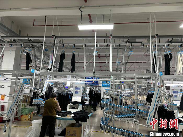 岭南衣"智造"之变:从原料到成衣最快只需7分钟_服装_纺织_产业