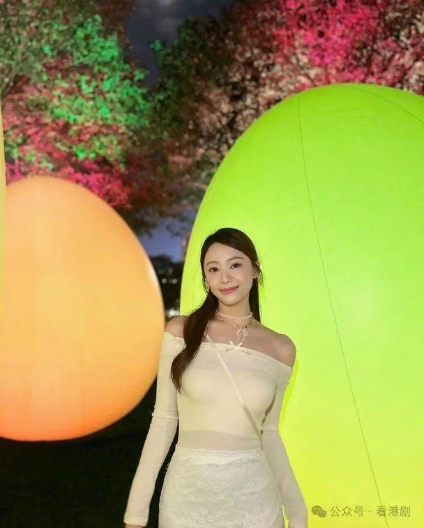 爱回家叶茜文艺术情操高睇展览四围打卡