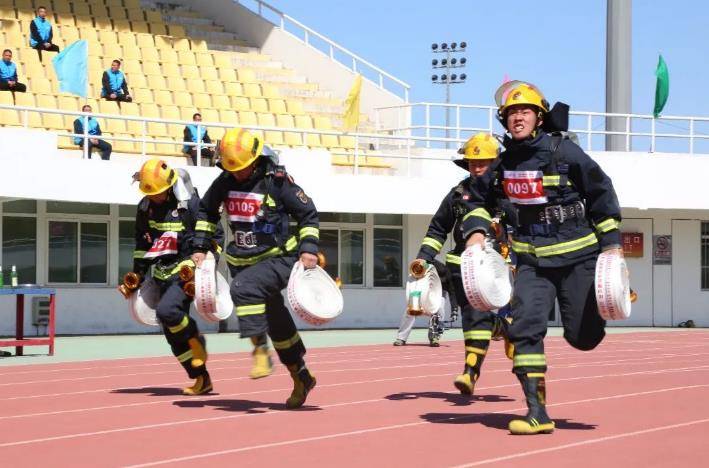 160名选手同场竞技北京朝阳举办自防自救力量消防技能比武竞赛