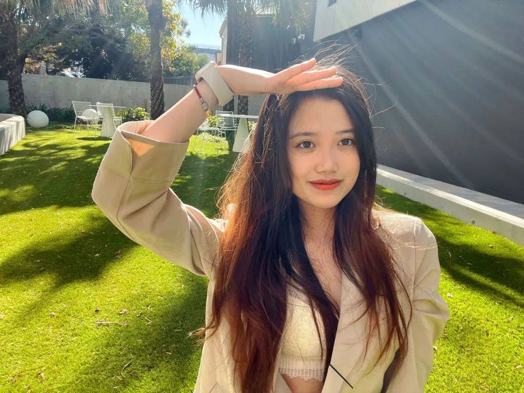 洪梓婷hello大家好!我是洪梓婷doris,大家可以叫我小红!