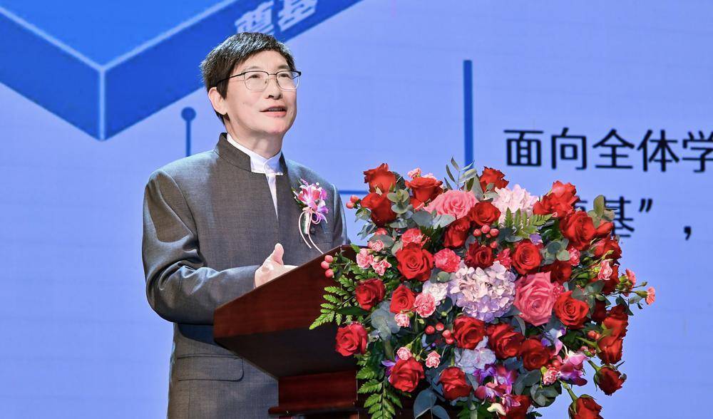 横琴第一所普通高级中学来啦名校长坐镇小班制