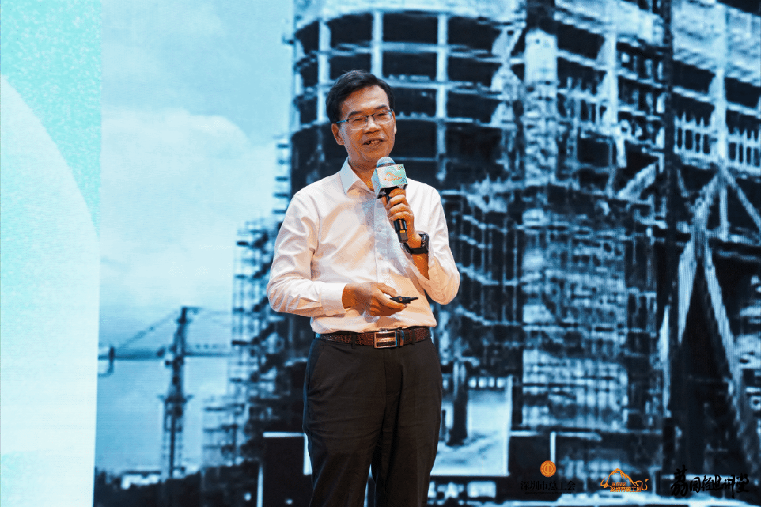 用榜样力量点燃青春梦想当市劳模工匠讲师团走进深圳大学