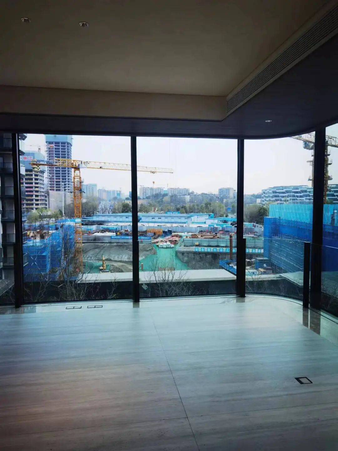 这两个项目惊艳三月,给了成都楼市怎样的启示?_西派_少城_市场