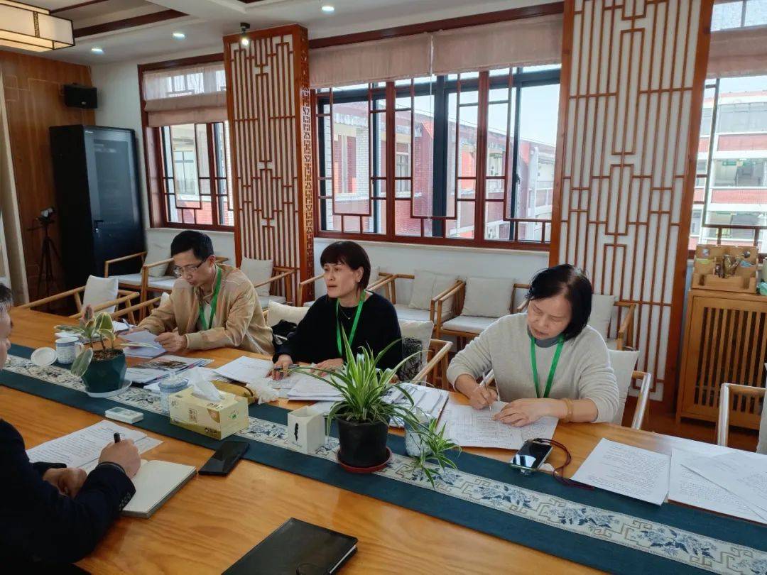 至诚校园新闻奉二头桥联合中学接受2023学年第二学期学校工作计划挂牌