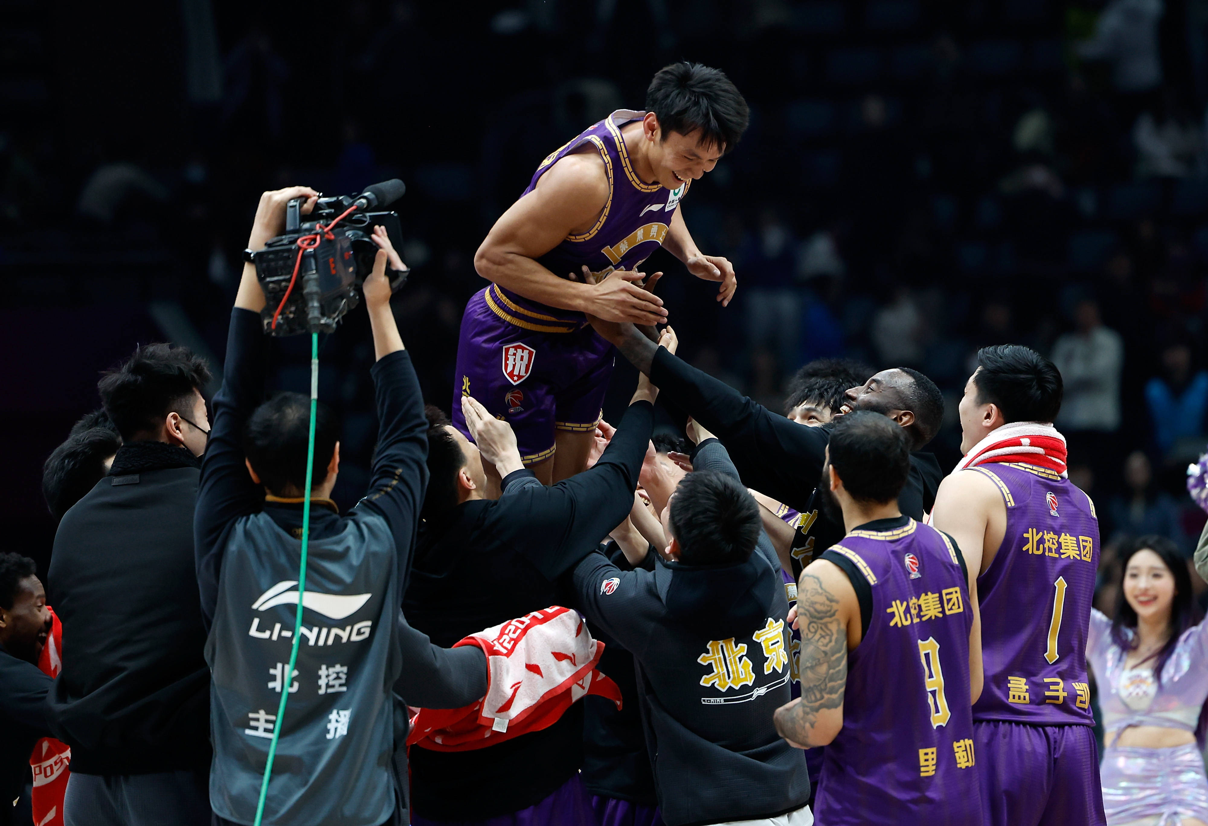 篮球cba常规赛北京控股胜吉林九台农商银行